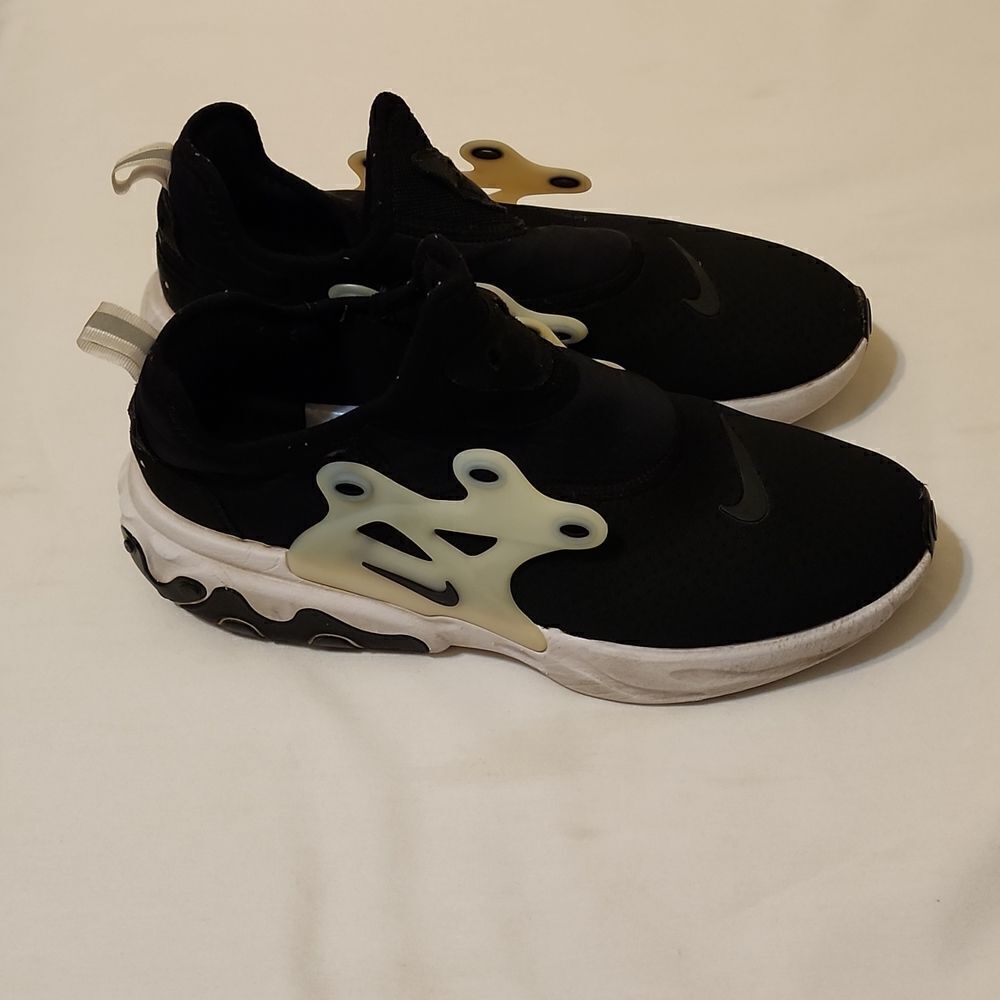 Women Nike React Presto size 10‎